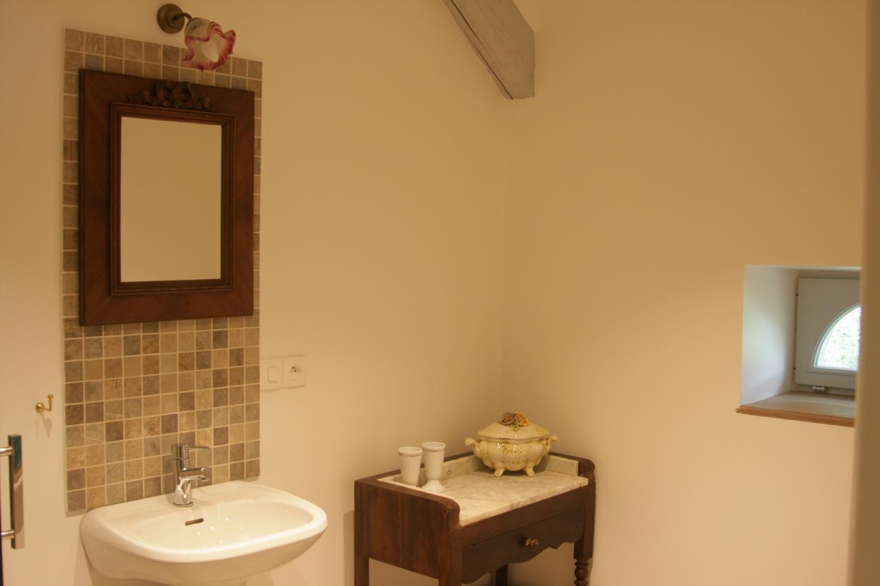Domaine Des Douves Bed & Breakfast Ancy-le-Franc Ngoại thất bức ảnh