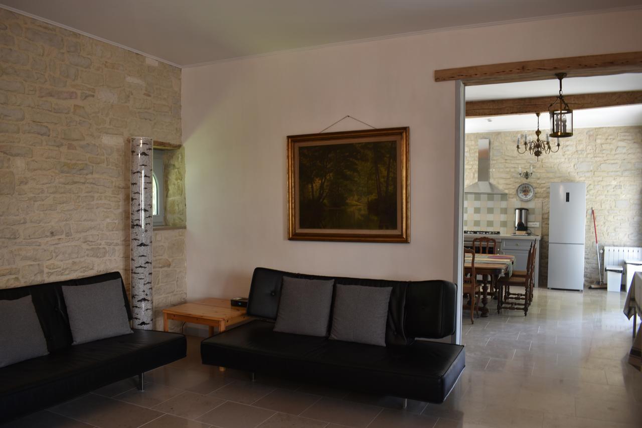 Domaine Des Douves Bed & Breakfast Ancy-le-Franc Ngoại thất bức ảnh